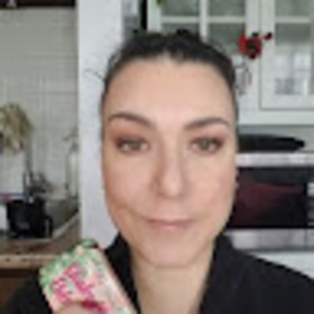 Meet your Posher, Emmanuelle